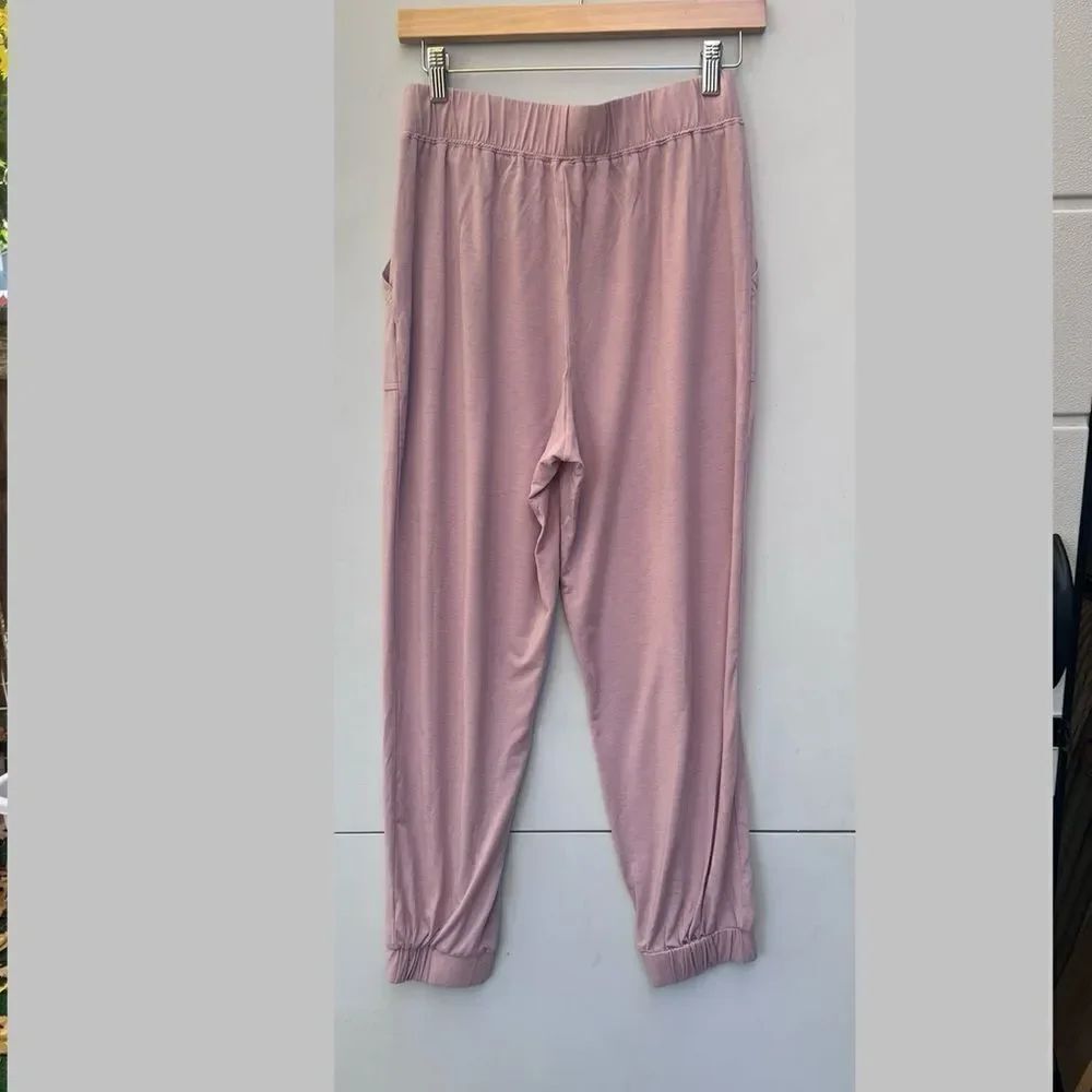 Fabletics RestoreKnit Tapered Pant size Small - Picture 4 of 7